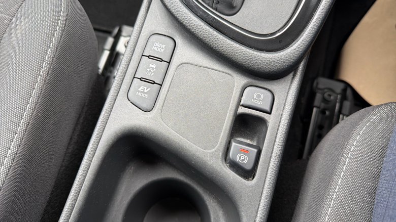 Toyota Yaris 1.5 Hybrid Design 5dr CVT Hybrid Hatchback